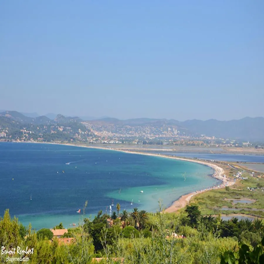 L'Oustau De Hyeres-Vue Sur Les Iles Apartment 0*, Hyeres