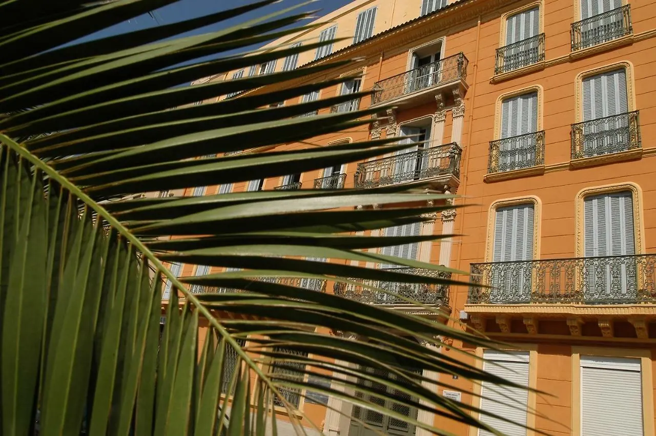Appartement L'oustau de Hyeres-Vue sur les iles 0*,  France